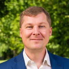 doc. PhDr. Daniel Klimovský, PhD.